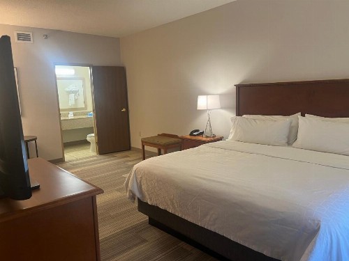 Holiday Inn Express Hotel & Suites Sioux Falls At Empire Mall an IHG Hotel - image 36