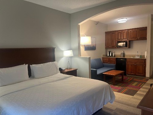 Holiday Inn Express Hotel & Suites Sioux Falls At Empire Mall an IHG Hotel - image 46