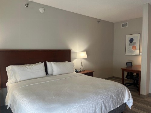 Holiday Inn Express Hotel & Suites Sioux Falls At Empire Mall an IHG Hotel - image 48