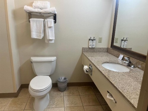 Holiday Inn Express Hotel & Suites Sioux Falls At Empire Mall an IHG Hotel - image 50