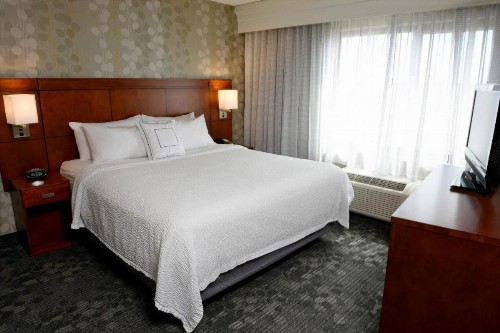 Courtyard By Marriott Sioux Falls - image 2