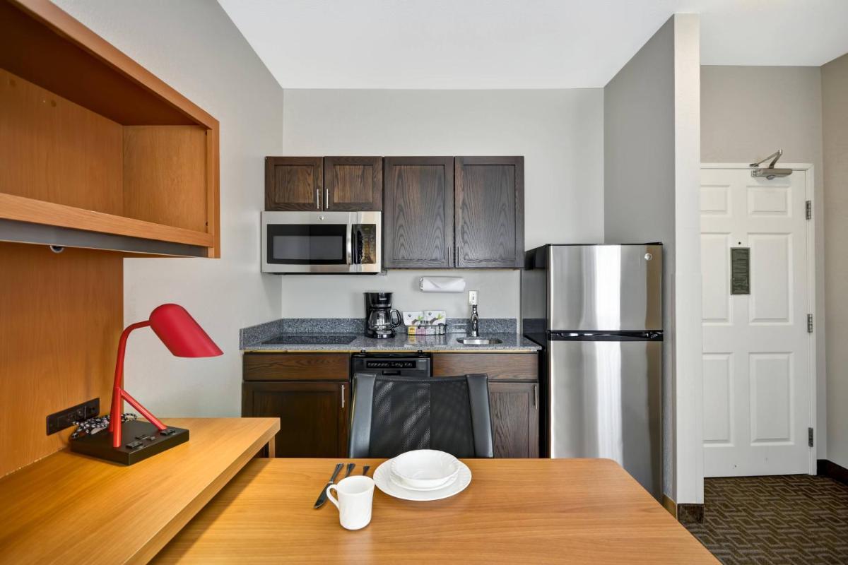 TownePlace Suites Sioux Falls - image 2