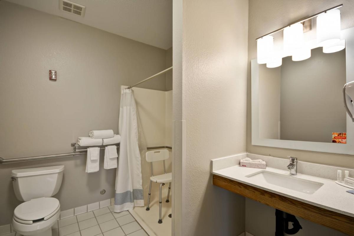 TownePlace Suites Sioux Falls - image 4