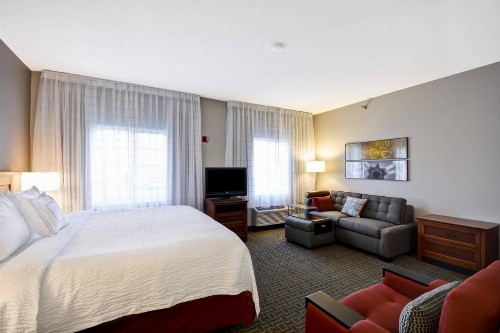 TownePlace Suites Sioux Falls - image 42