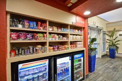 TownePlace Suites Sioux Falls - image 7