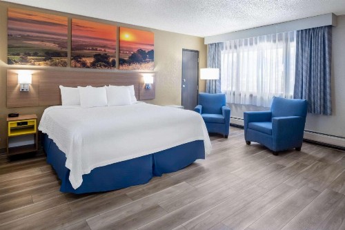 Days Inn by Wyndham Sioux Falls Airport - image 12