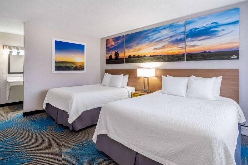 Days Inn by Wyndham Sioux Falls Airport - image 16