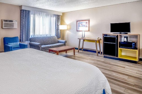 Days Inn by Wyndham Sioux Falls Airport - image 21