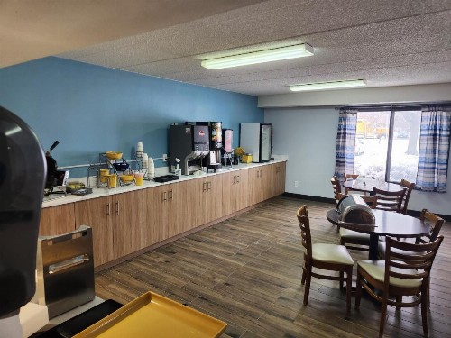 Days Inn by Wyndham Sioux Falls Airport - image 30