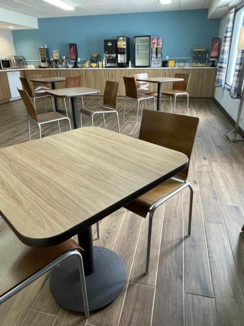 Days Inn by Wyndham Sioux Falls Airport - image 32