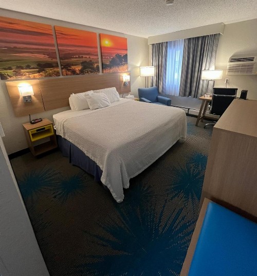 Days Inn by Wyndham Sioux Falls Airport - image 34