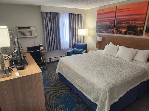 Days Inn by Wyndham Sioux Falls Airport - image 50
