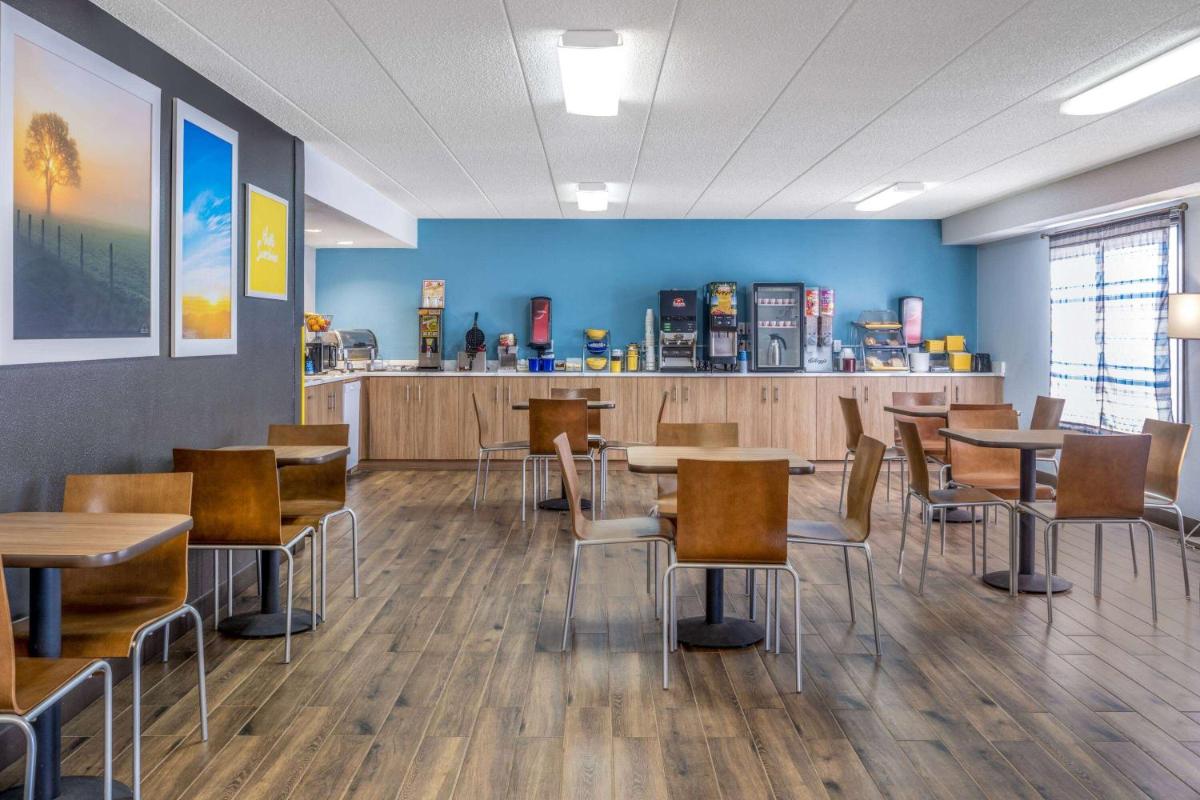 Days Inn by Wyndham Sioux Falls Airport - image 7