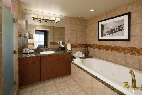 Sheraton Sioux Falls & Convention Center - image 22
