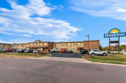 Days Inn By Wyndham Sioux Falls