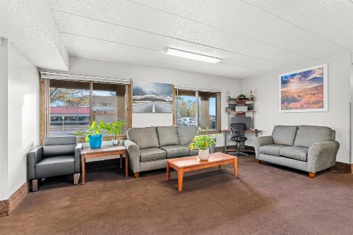 Days Inn by Wyndham Sioux Falls - image 38
