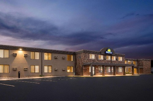 Days Inn by Wyndham Sioux Falls - image 5