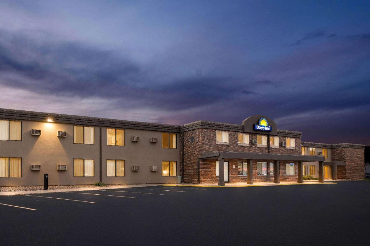 Days Inn by Wyndham Sioux Falls - image 5