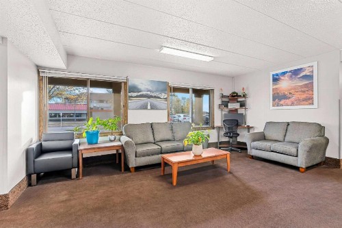 Days Inn by Wyndham Sioux Falls - image 8