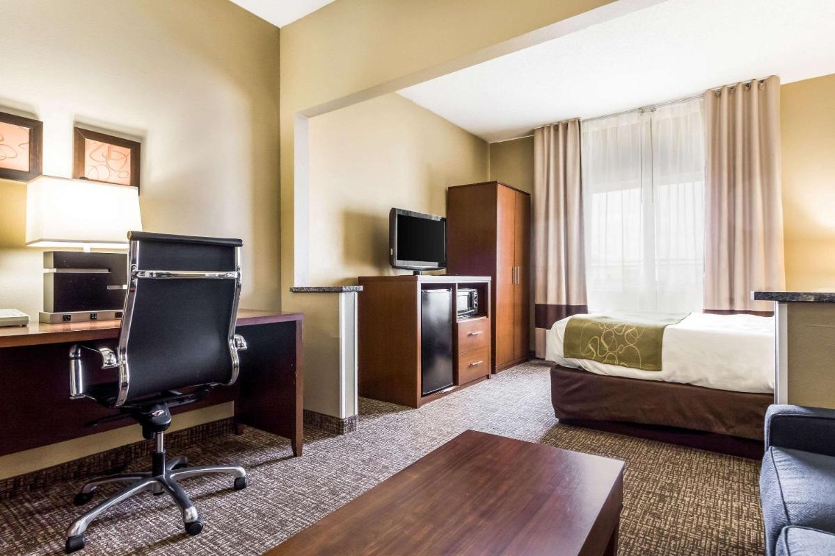 Comfort Suites - Sioux Falls - image 4