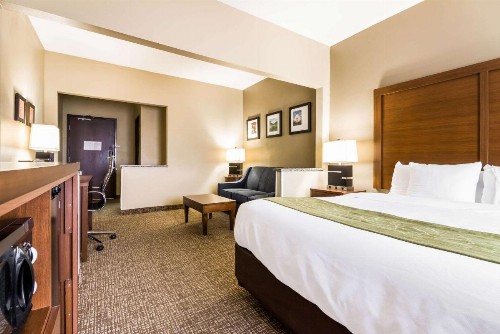 Comfort Suites - Sioux Falls - image 9