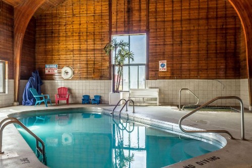 Econo Lodge North Sioux Falls - image 30