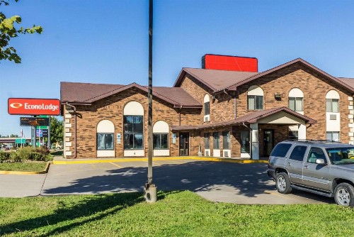Econo Lodge North Sioux Falls - image 31