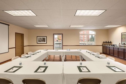 Country Inn & Suites by Radisson Sioux Falls SD - image 33