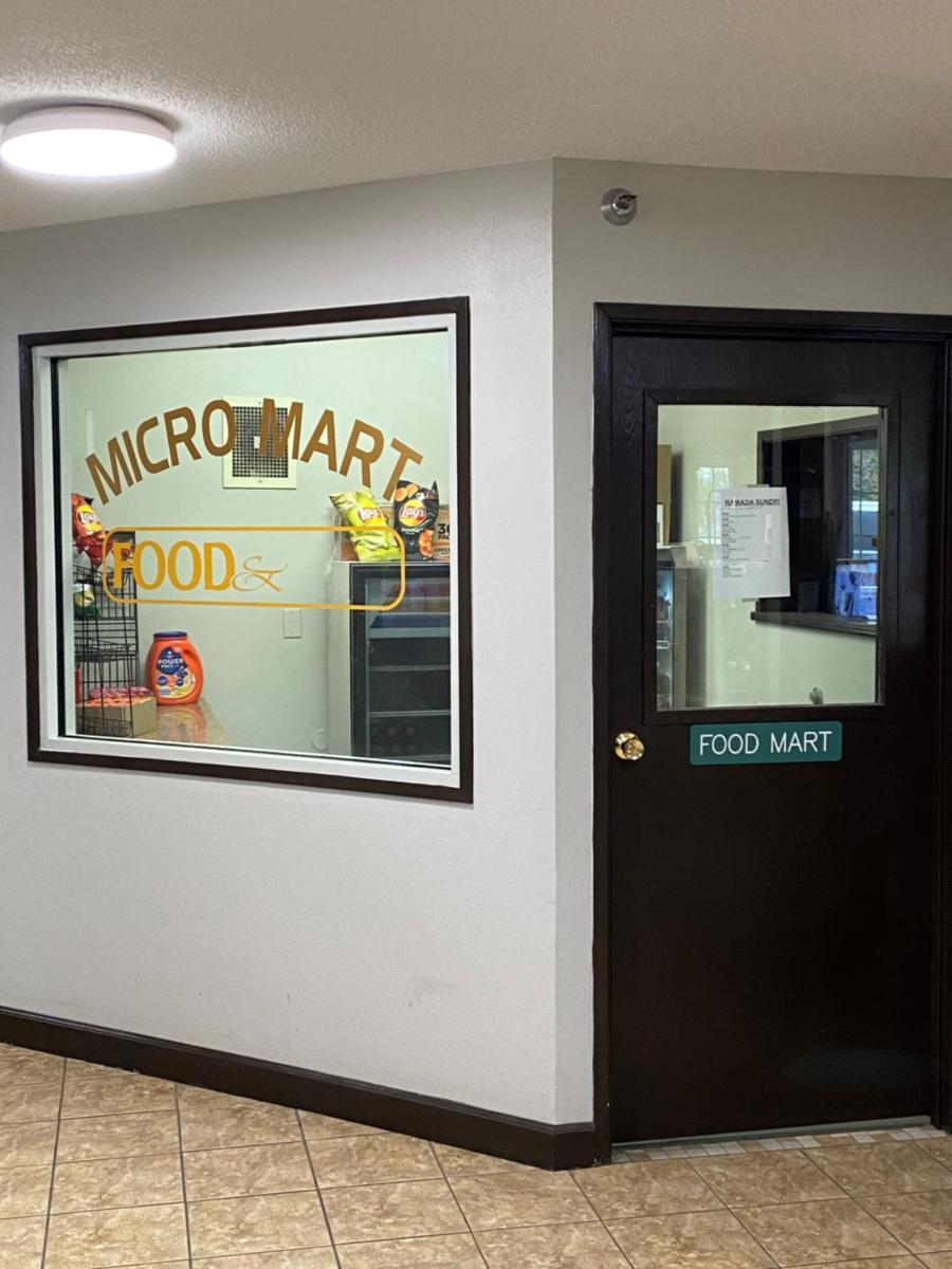 Ramada by Wyndham Sioux Falls - image 2