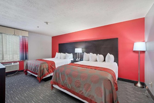 Ramada by Wyndham Sioux Falls Airport - Waterpark Resort & Event Center - image 15