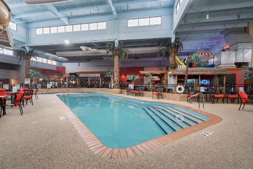 Ramada by Wyndham Sioux Falls Airport - Waterpark Resort & Event Center - image 23