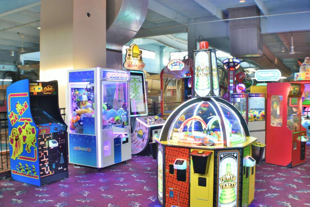 Ramada by Wyndham Sioux Falls Airport - Waterpark Resort & Event Center - image 6
