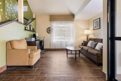 Sleep Inn Airport Sioux Falls - image 11