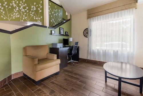Sleep Inn Airport Sioux Falls - image 12