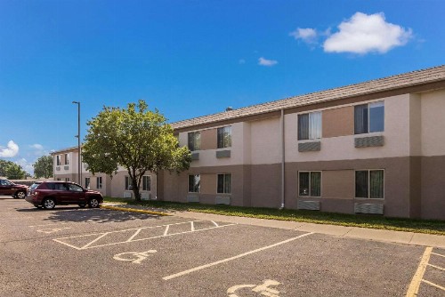Sleep Inn Airport Sioux Falls - image 4
