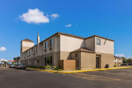 Sleep Inn Airport Sioux Falls - image 5