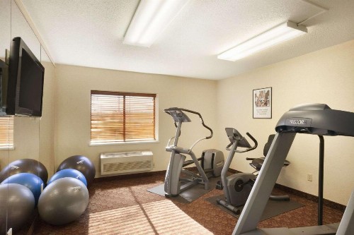 Baymont by Wyndham Sioux Falls - image 14