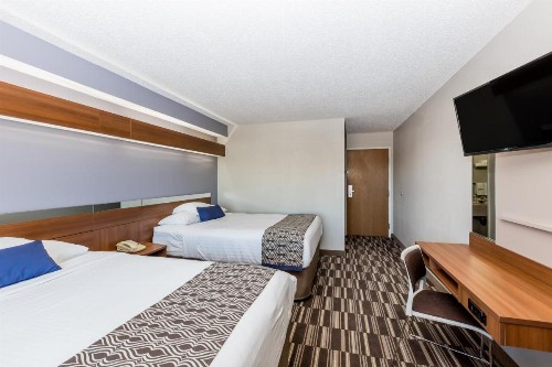 Microtel Inn & Suites by Wyndham Sioux Falls - image 3