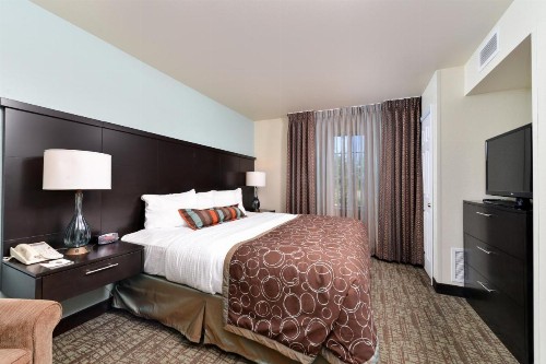 Staybridge Suites Sioux Falls at Empire Mall an IHG Hotel - image 28