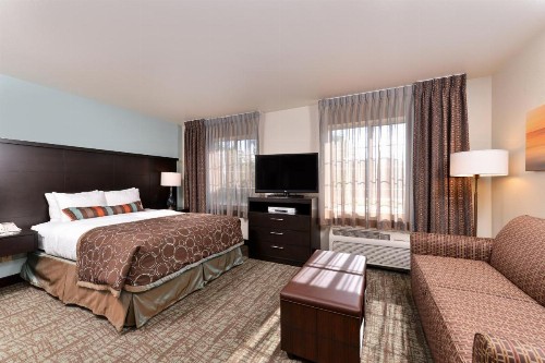 Staybridge Suites Sioux Falls at Empire Mall an IHG Hotel - image 42