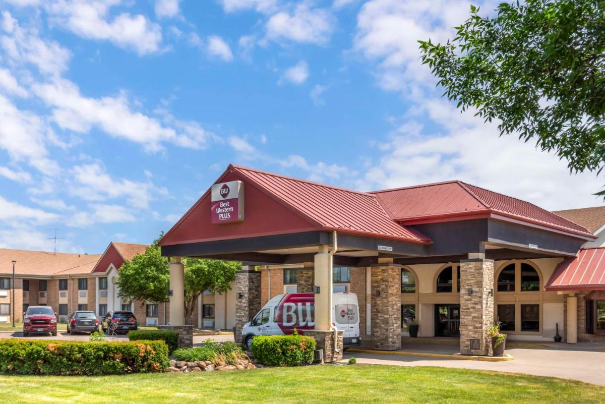 Best Western Plus Ramkota Hotel - main image