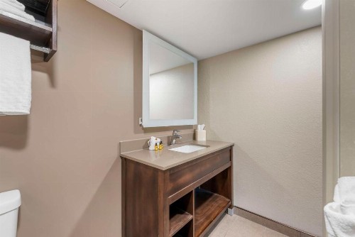 Best Western Plus Ramkota Hotel - image 50
