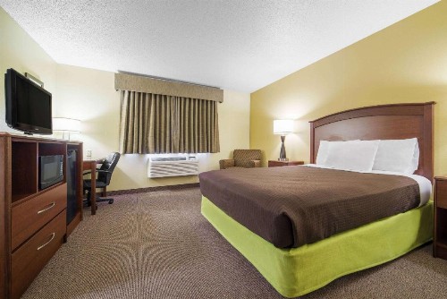 AmericInn by Wyndham Sioux Falls - image 33