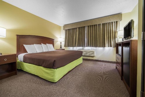 AmericInn by Wyndham Sioux Falls - image 9