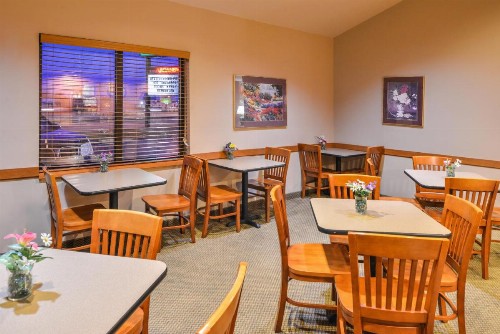 Baymont by Wyndham Sioux Falls North I-29 and Russell Street - image 35