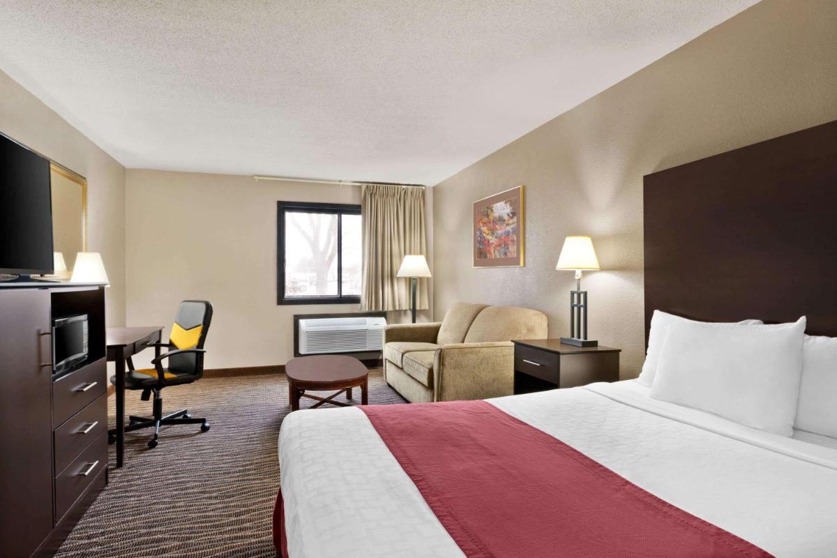 Baymont by Wyndham Sioux Falls North I-29 and Russell Street - image 6