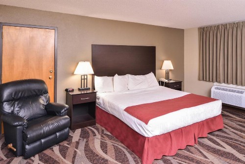 Baymont by Wyndham Sioux Falls North I-29 and Russell Street - image 9