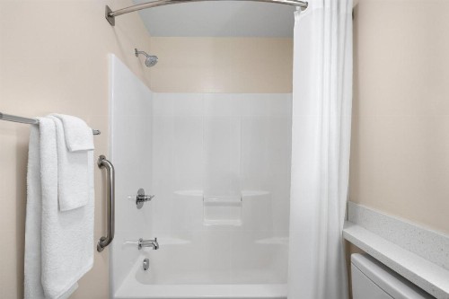Candlewood Suites Sioux Falls an IHG Hotel - image 46