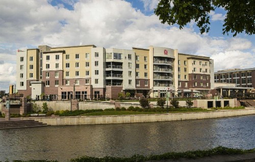 Hilton Garden Inn Sioux Falls Downtown - image 19
