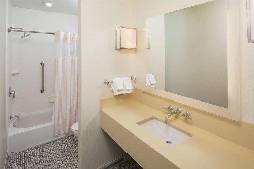 Hilton Garden Inn Sioux Falls Downtown - image 25